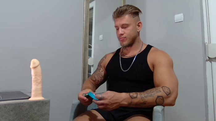 richie-grey