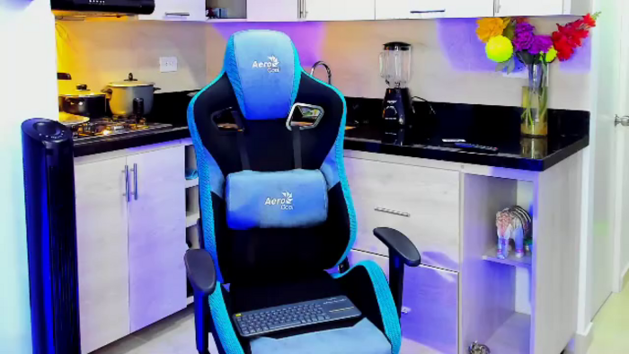 titan-jones