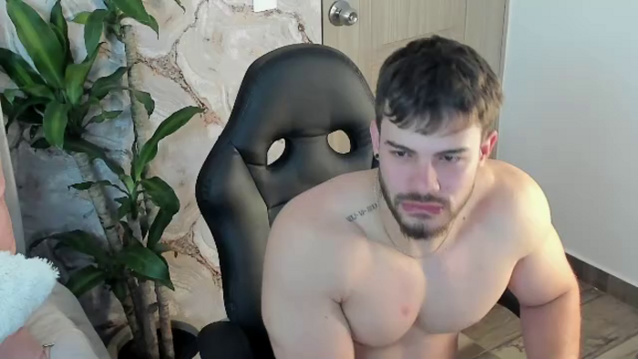 valenthino-king