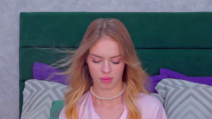 mia-jewell