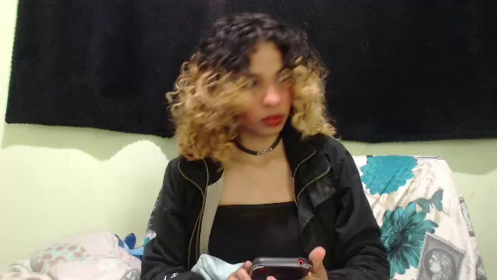 petite-ariana
