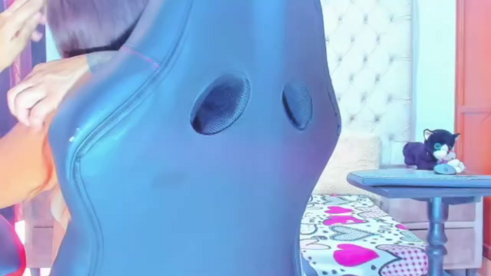 lussy-gomez-and-tomas-taylorr