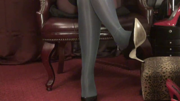 mistress-vivian