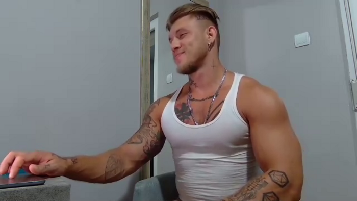 richie-grey