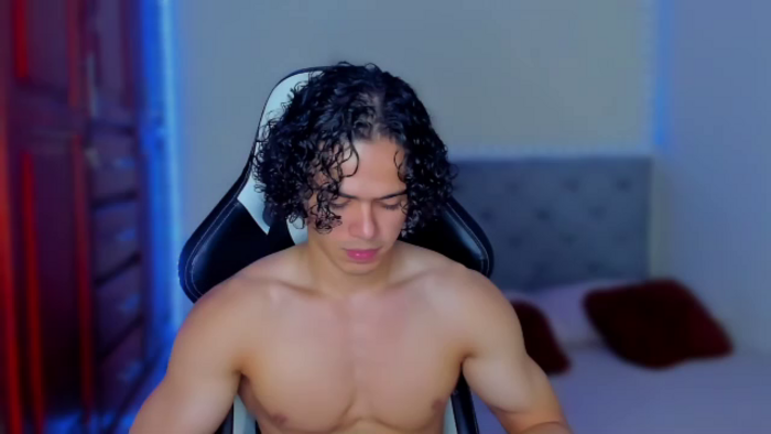 travis-lewis
