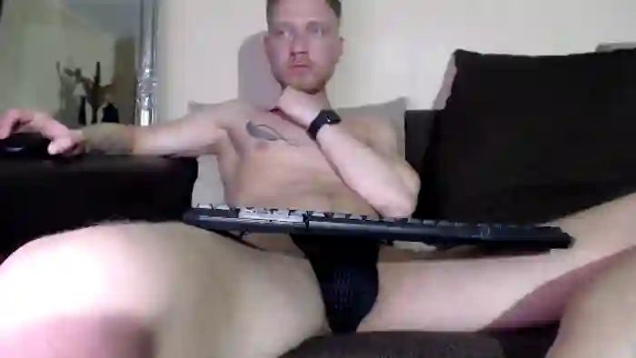 2024/08/27/flirt4free-steve-blond-23-39-30