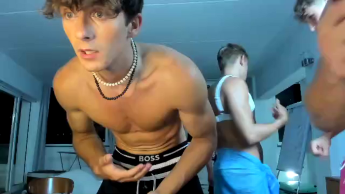 the-live-house-boys