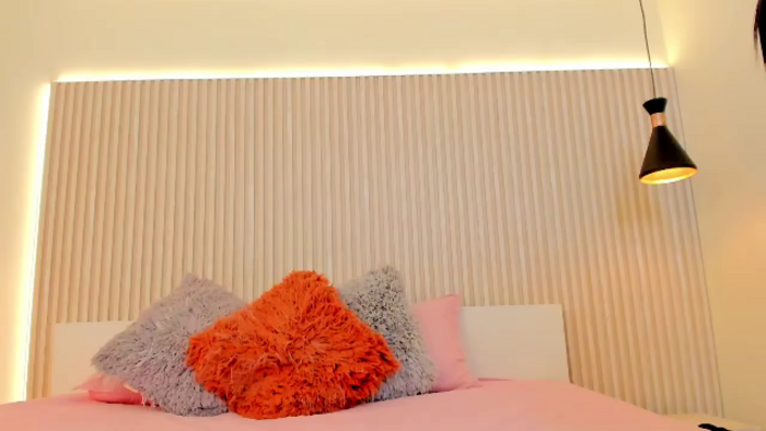 valerie-thompsonn