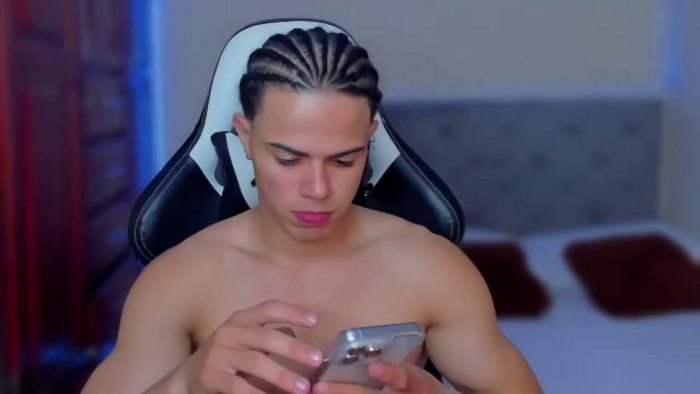 travis-lewis