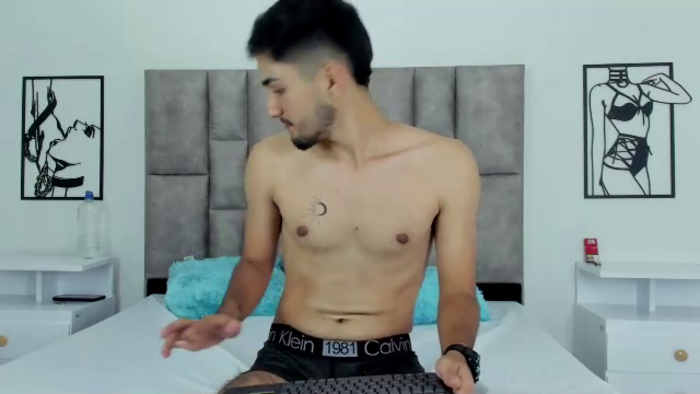 yoggi-aron