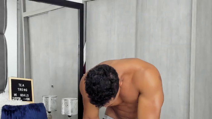 mat-strong