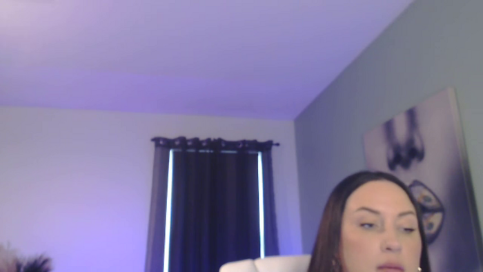 tia-bella