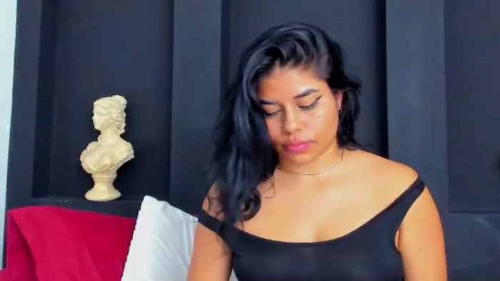 valeria-doll