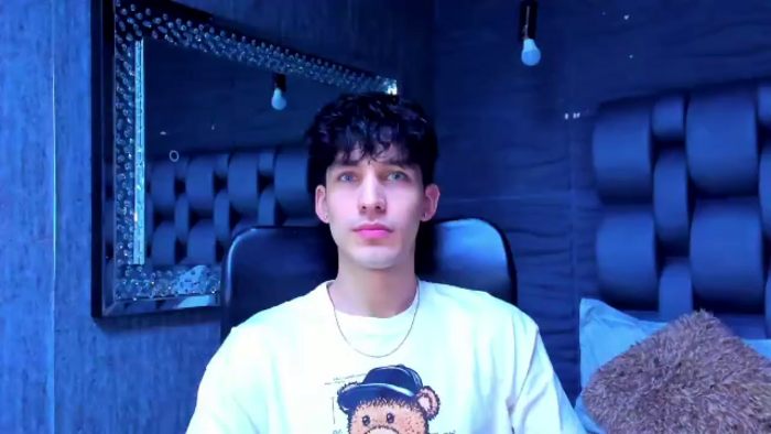 noah-brigth