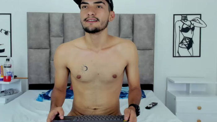yoggi-aron
