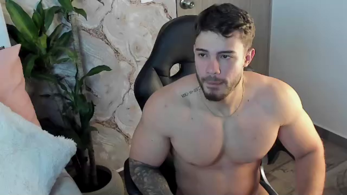 valenthino-king