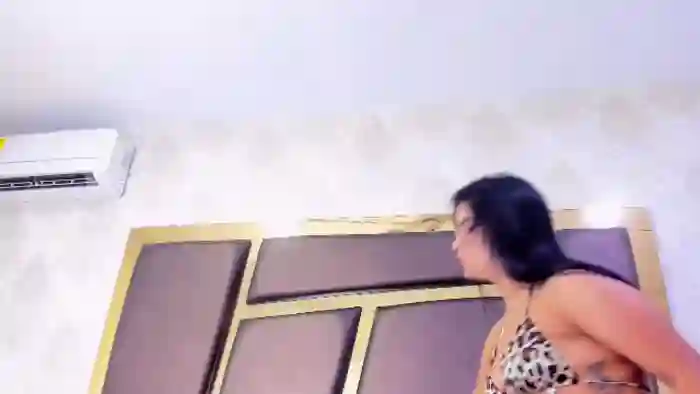 2024/09/09/flirt4free-zoe-rouxx-04-18-12