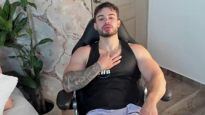 valenthino-king