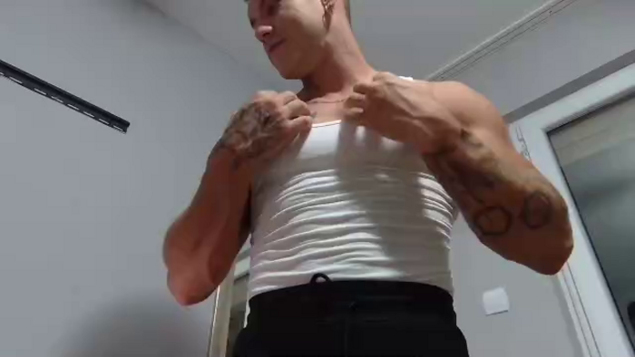 richie-grey