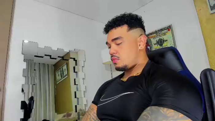 zeus-strong