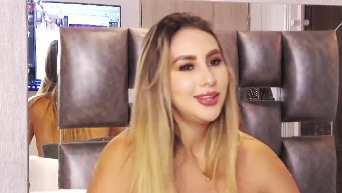 samantha-dumont