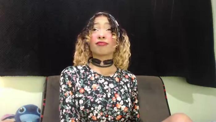 petite-ariana