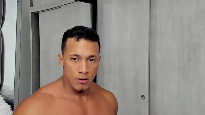 mat-strong