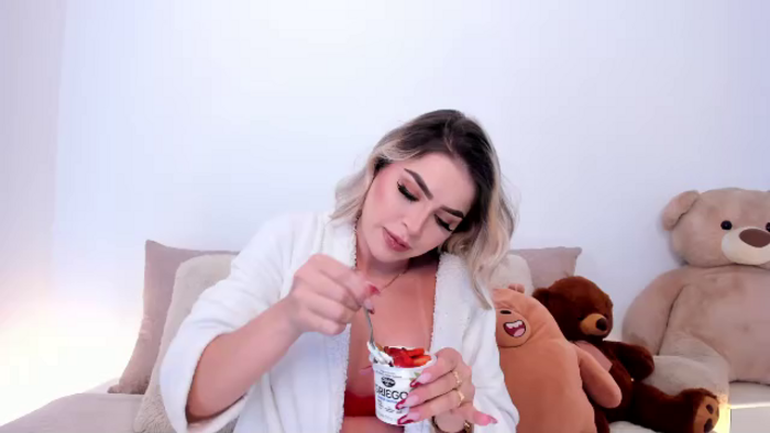 mia-klein