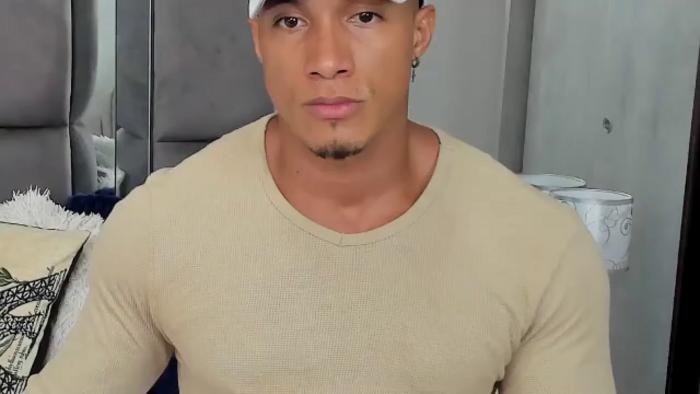 mat-strong
