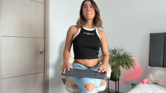 leyla-steel