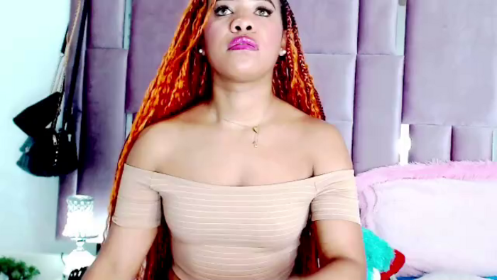 nahomy-jones