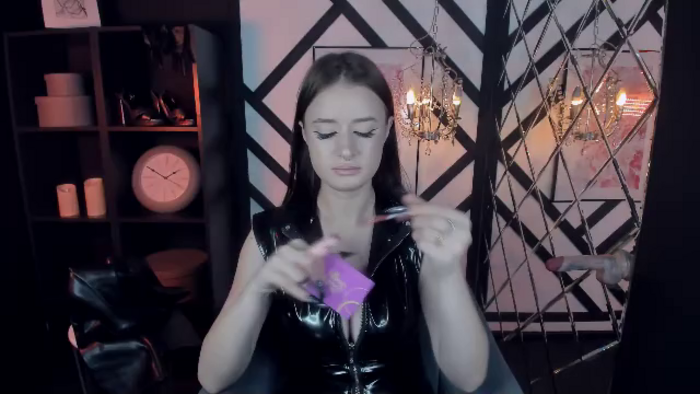 lily-loyd