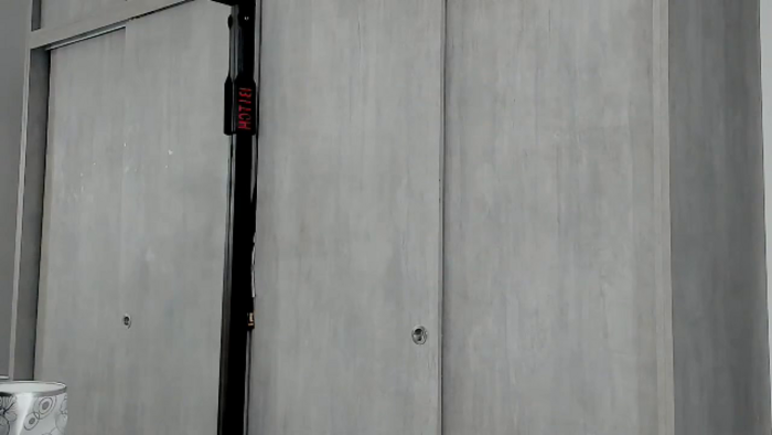 mat-strong