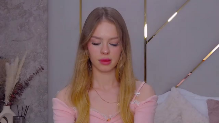 mia-jewell