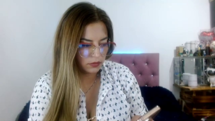 karina-tompson