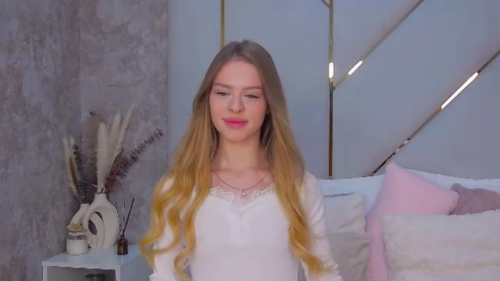 mia-jewell