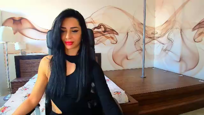 naomi-scarlet