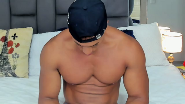 mat-strong