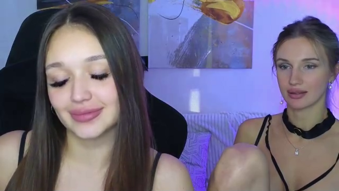 megan-and-vanessa