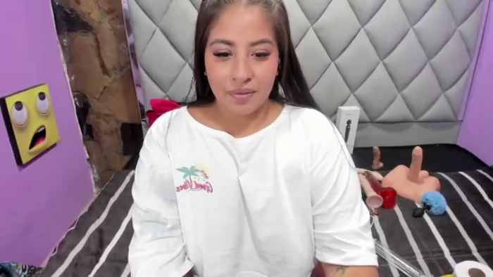 luisana-boobs