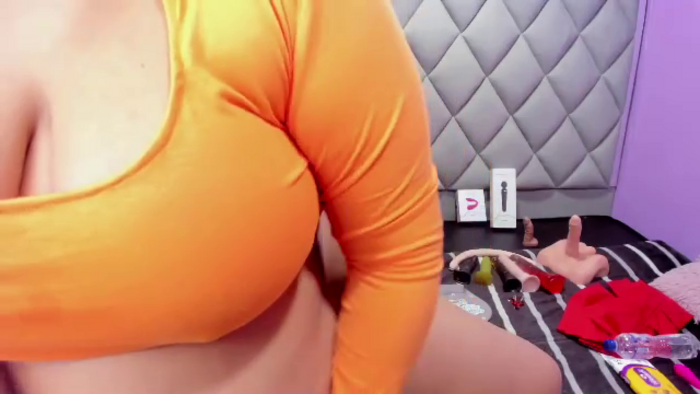 luisana-boobs