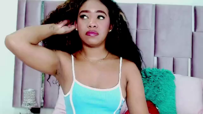 nahomy-jones