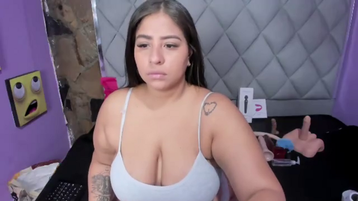 luisana-boobs
