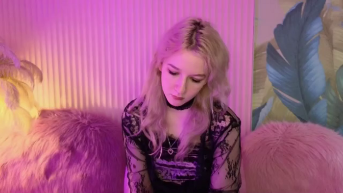 naomi-loys