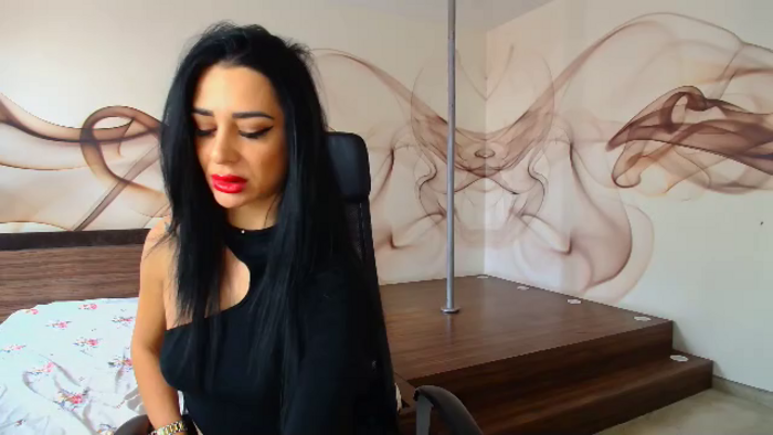 naomi-scarlet