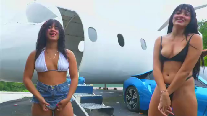 island-girls