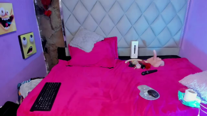 luisana-boobs