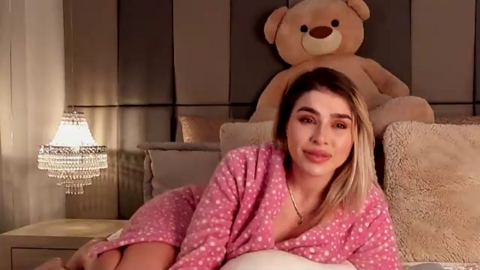 mia-klein