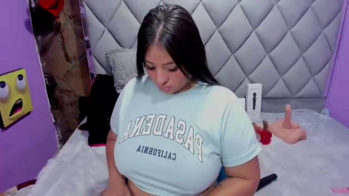 luisana-boobs