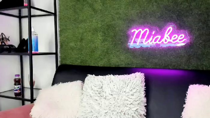 mia-bee